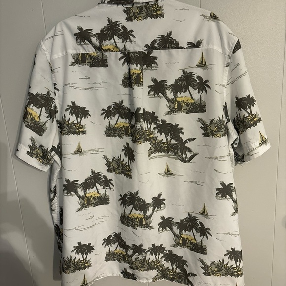 CHAPS XXL HAWAIIAN SHIRT WHITE WITH GREEN PALM TREES 2  POCKETS COLLAR SS - Picture 5 of 11